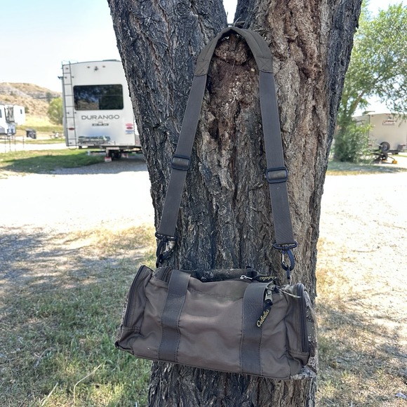 CABELAS Camouflage Bag Catch All Hunting Fishing Camo Tote Duffle Shoulder Strap - Picture 3 of 16
